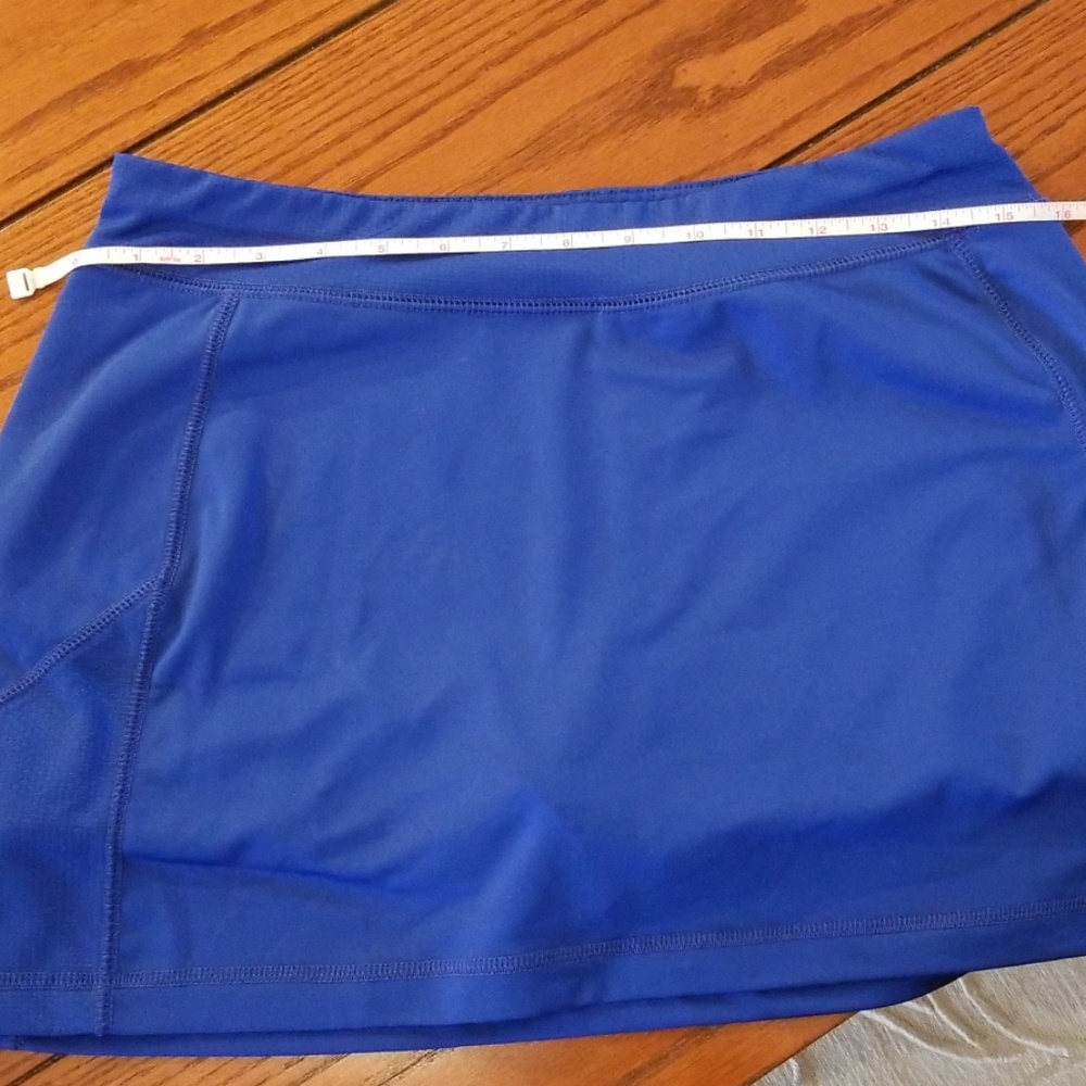 Tek Gear skort with built in shorts size M